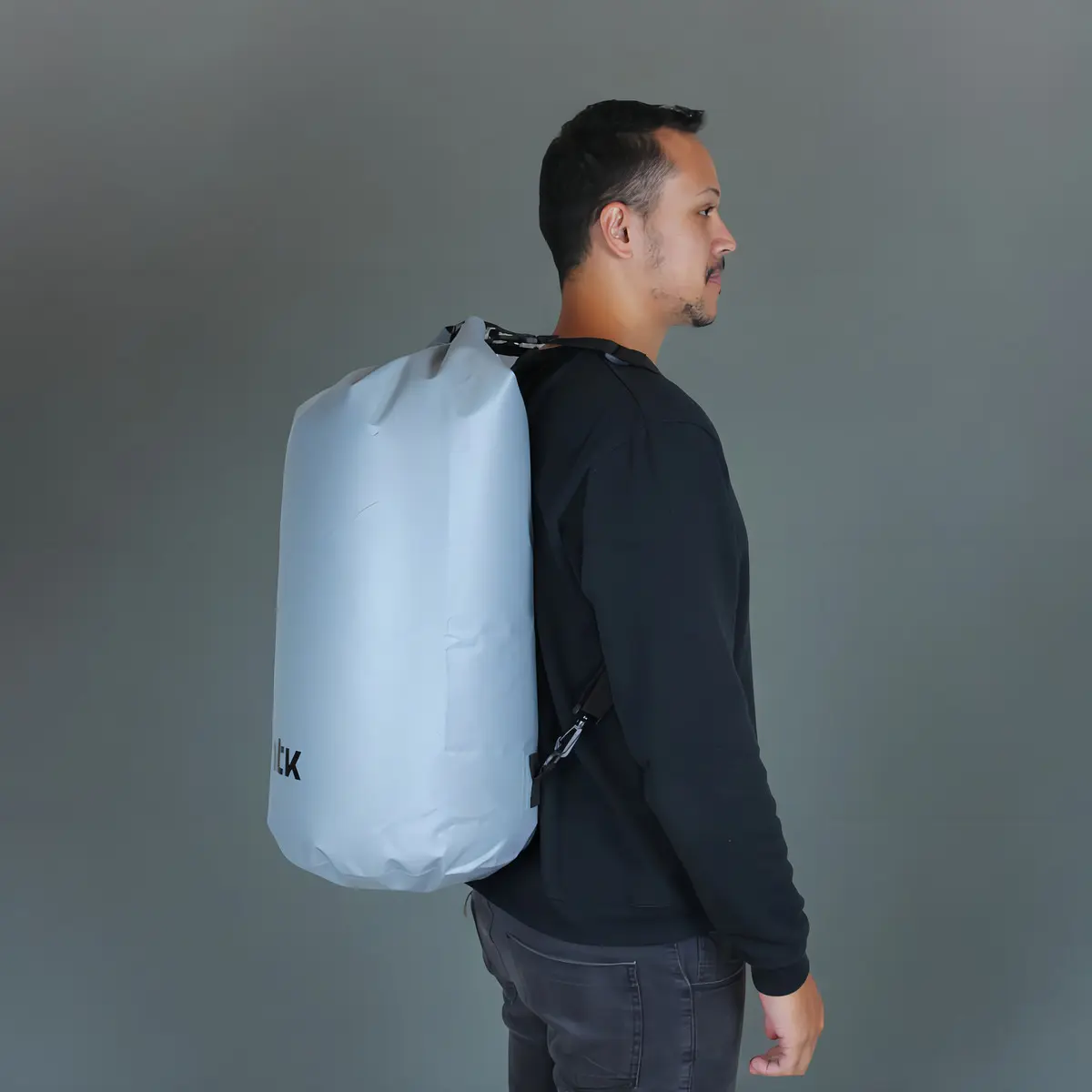 SACO ESTANQUE CINZA DUFFLE 2.0 40L NAUTIKA - Imagem 3